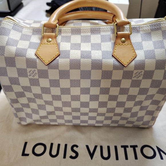 Louis Vuitton Checkered Handbag - Cream and Tan - Picture 1 of 5